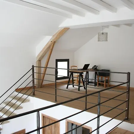 Miramont-de-quercy Sleeps 8 Pool Wifi Miramont-de-Quercy